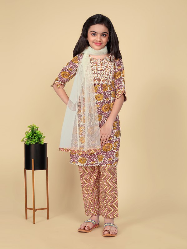 Zariya  Red  Cotton Suit Set