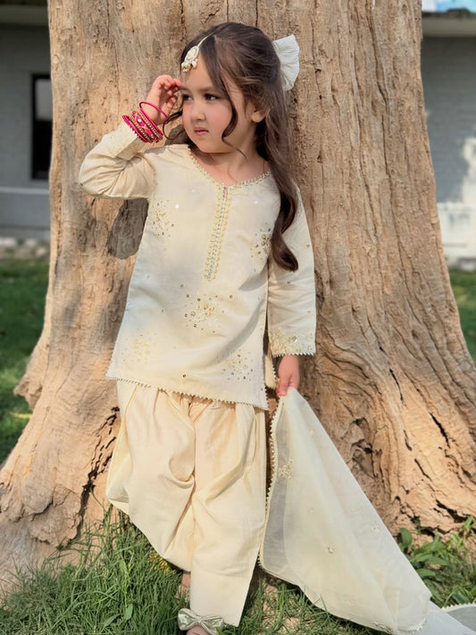 Saanvi Premium Cream Festive Outfit