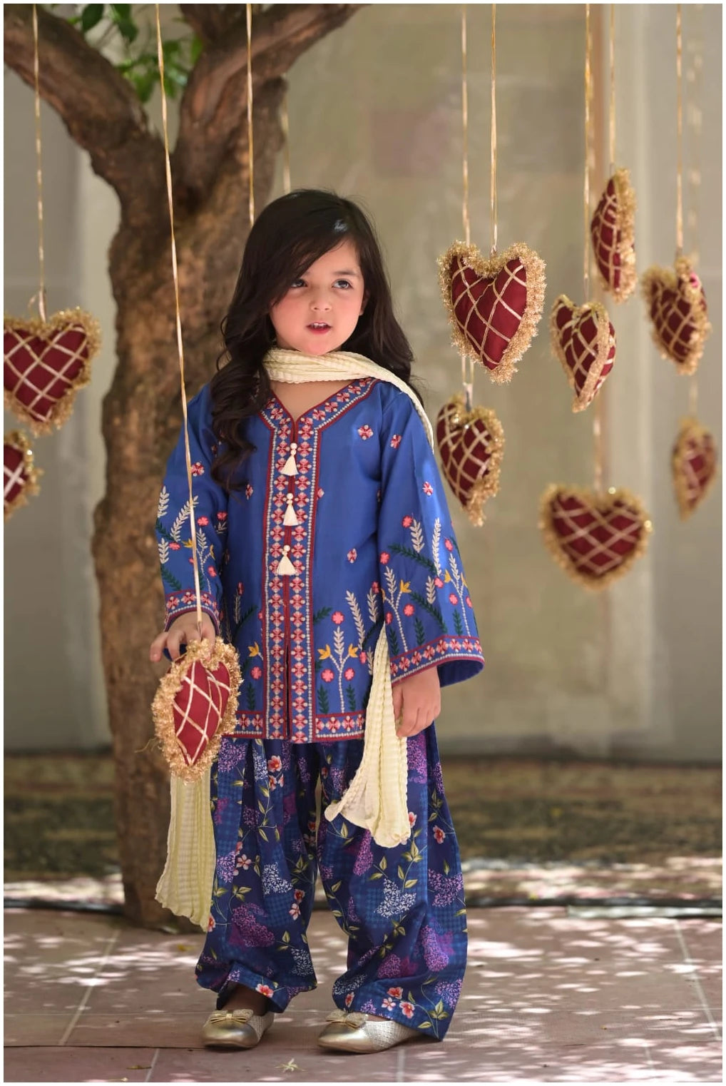 kavya Embroidered Ethnic Kurta Shalwar Set