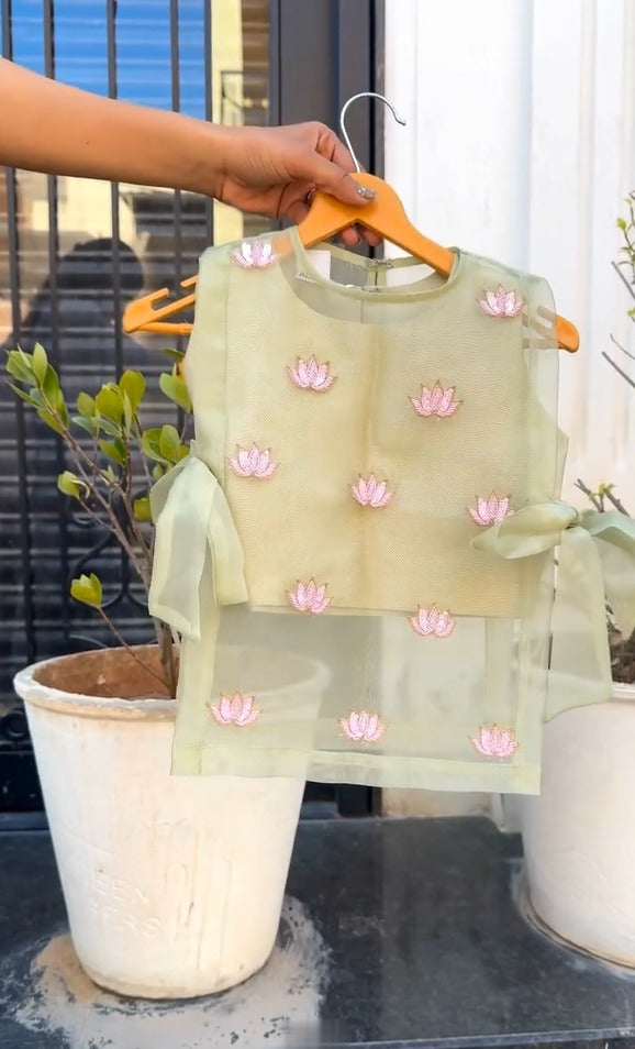 Pista Lotus Charm Sharara Set