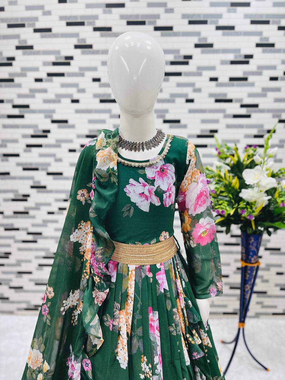 Presenting New Designer Heavy Fox Georgette Gown With Digital Print Work Ready To Wear Collection OC-143-GREEN